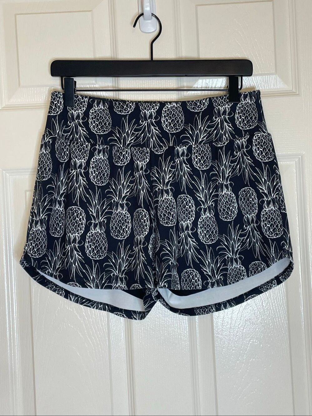 Love Fitness Pineapple Runners Athletic Shorts Black Size Large - Picture 3 of 10